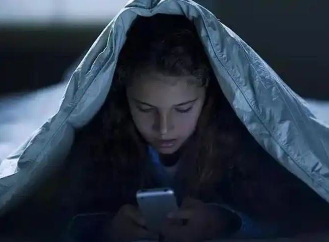 装手机支架交警：不是为难大家是为了安全爱游戏app最新登录入口电动车不允许安(图4)