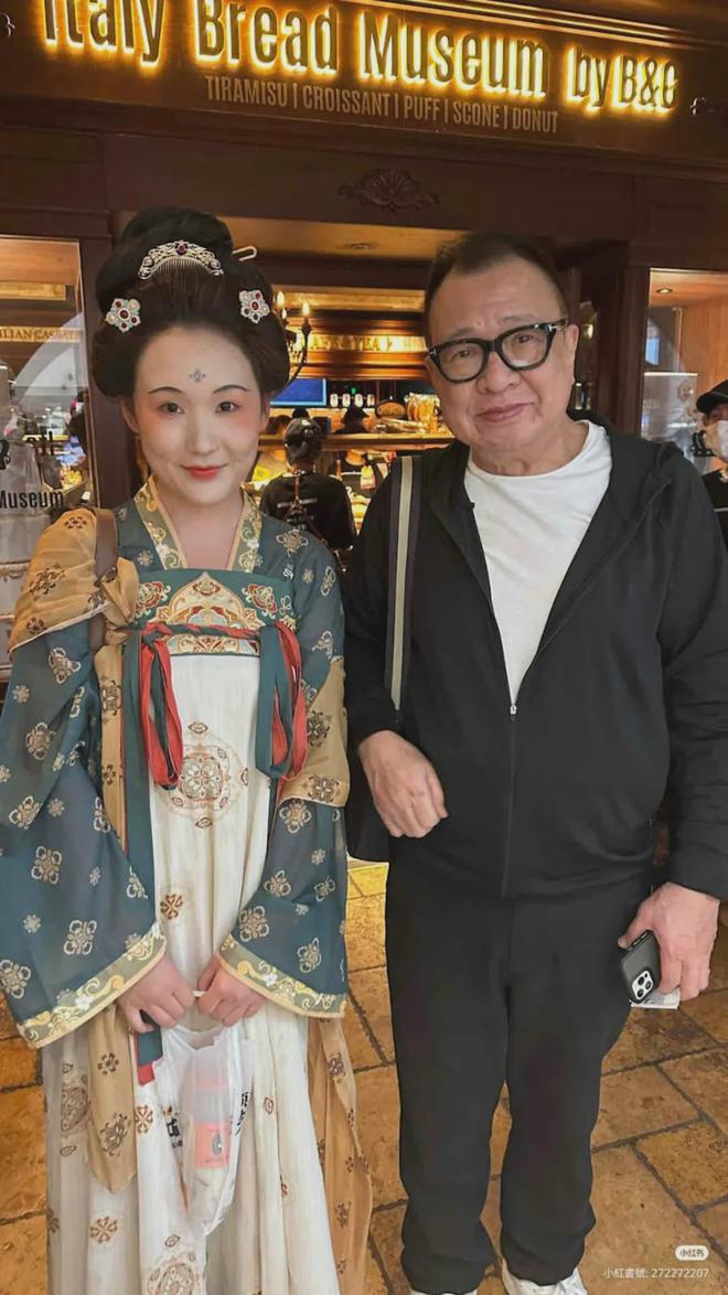 甲一方亿万身家近日同囡囡西安被捕获爱游戏平台金牌绿叶祖上是四大盐商富(图8)